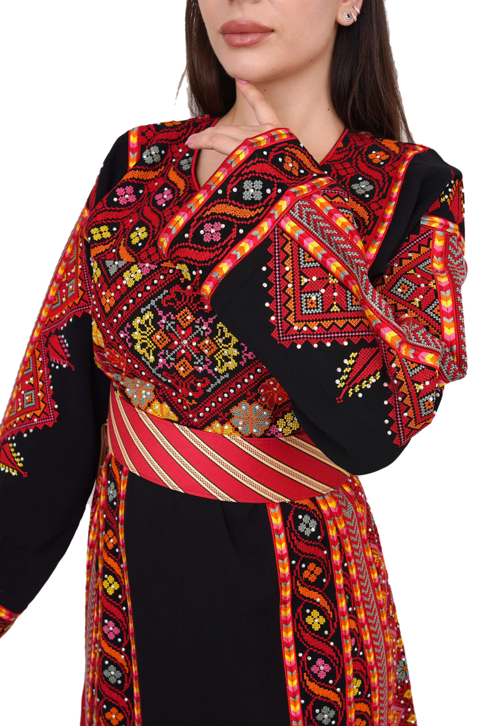 نقشة ثوب لوزة اسود و احمر