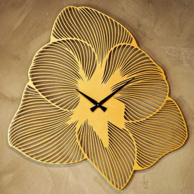 Naksheh Rose-shaped metal watch