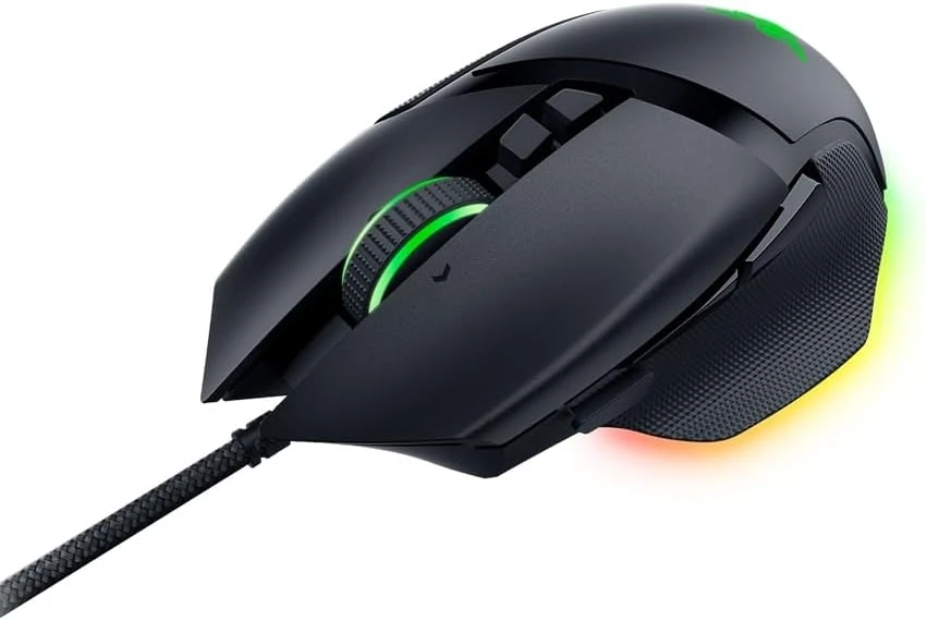 ماوس العاب مريح قابل للتخصيص باسيليسك V3 من رايزر: اسرع مفتاح ماوس - اضاءة كروما RGB ومستشعر بصري 26K DPI و11 زر قابل للبرمجة وعجلة امالة هايبر سكرول، اسود كلاسيكي